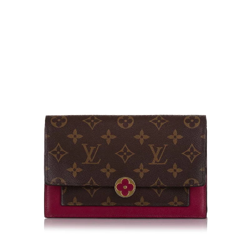 Louis Vuitton Alma bags with a detachable shoulder strap for versatilityLouis Vuitton Flore Wallet On Chain Monogram Canvas