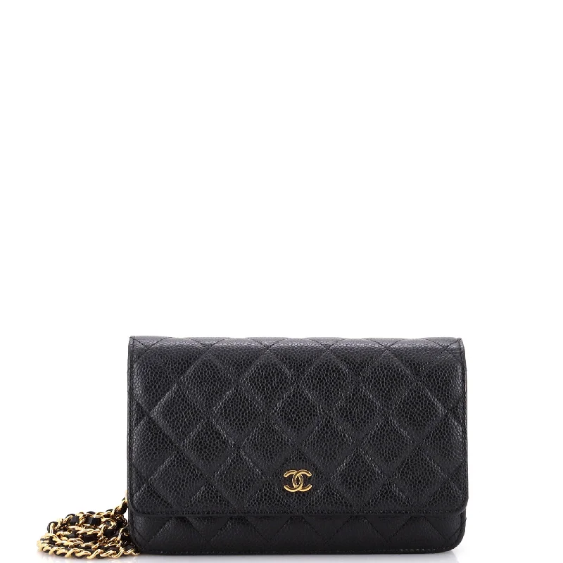 Wallet on Chain Quilted Caviar