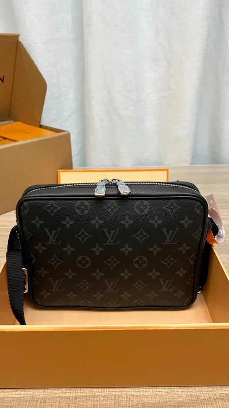 Louis Vuitton tote bags with a spacious interior and multiple pocketsBoldCollect - LOUIS VUITTON BAGS - 1474