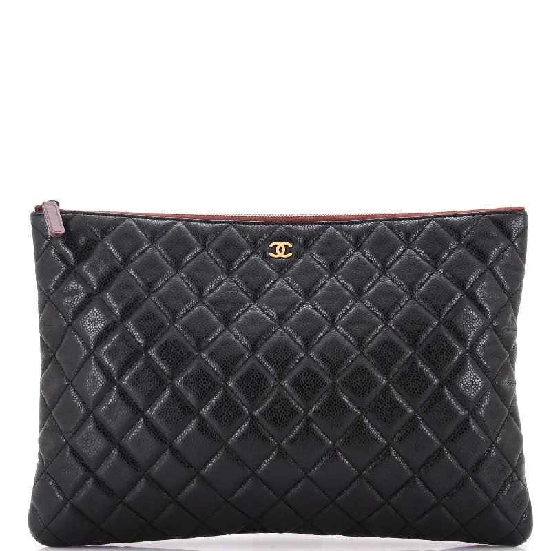 O Case Clutch Quilted Caviar Large