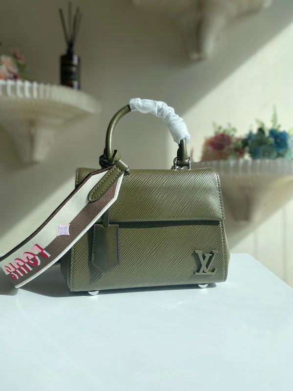 Louis Vuitton handbags with a beaded trim for a touch of glamourBoldCollect - LOUIS VUITTON Bags - 1001