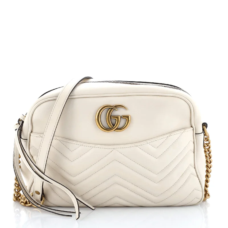 GG Marmont Shoulder Bag Matelasse Leather Medium