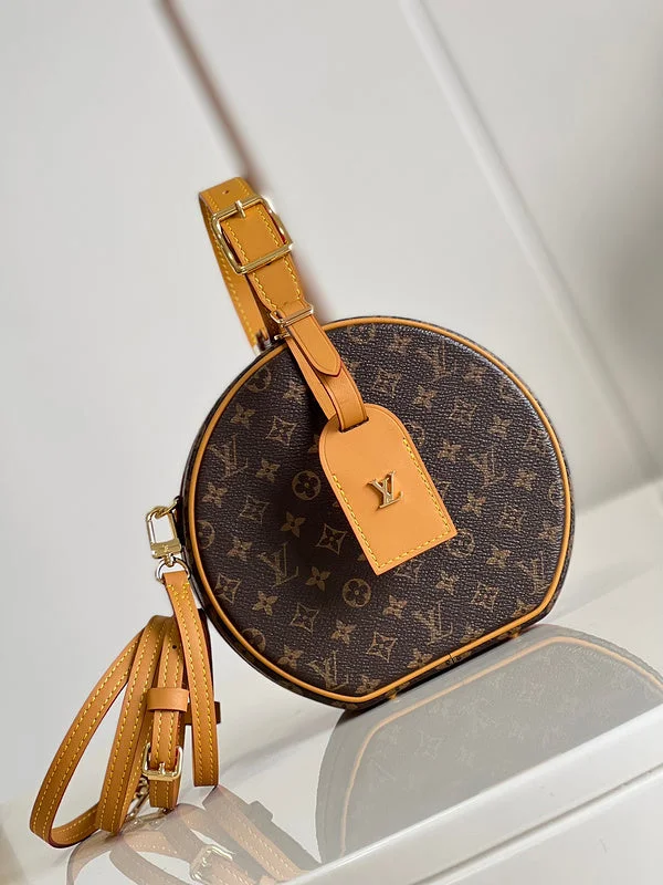 Ladies Louis Vuitton shoulder bags with a magnetic - closure flap for easeBoldCollect - LOUIS VUITTON BAGS - 1659