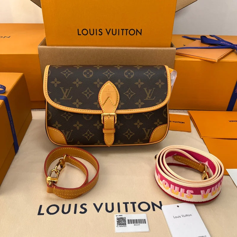 Small - sized Louis Vuitton Pochette Metis bags for a compact carryBoldCollect - LOUIS VUITTON BAGS - 1470