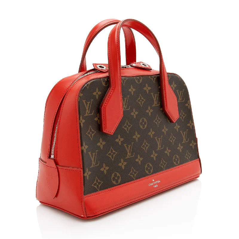 Ladies Louis Vuitton Capucines bags with a detachable shoulder strapLouis Vuitton Monogram Canvas Dora PM Satchel (22872)