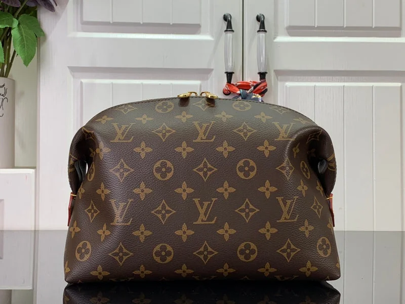 Ladies Louis Vuitton Capucines bags with a detachable shoulder strapBoldCollect - LOUIS VUITTON BAGS - 1443