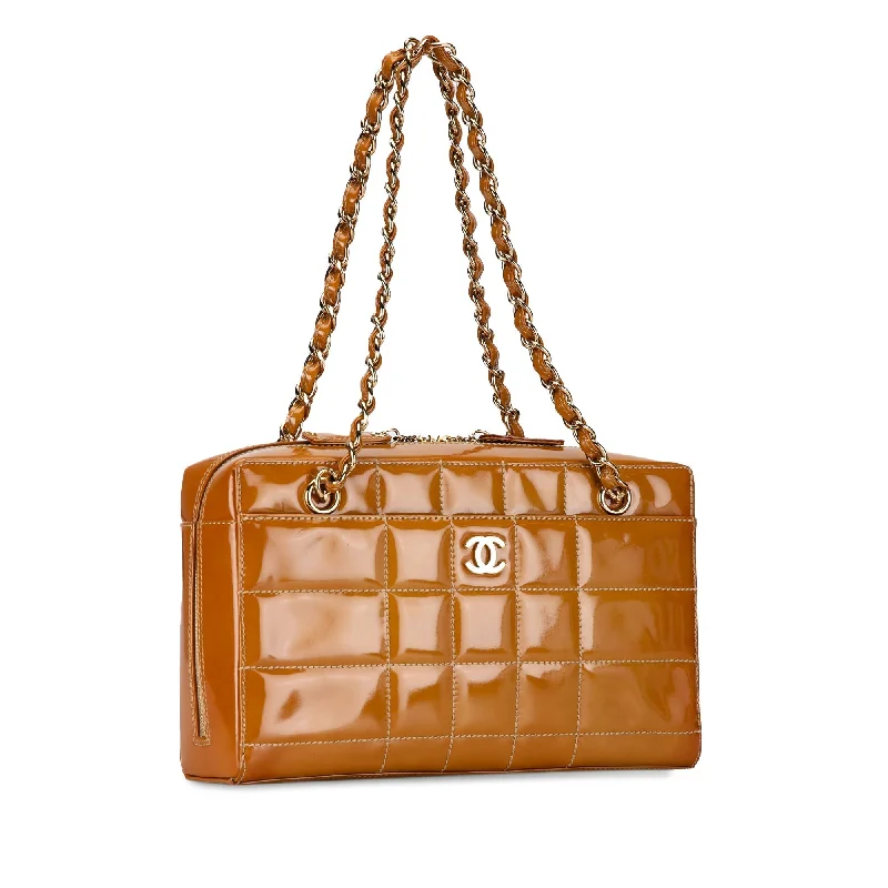 Chanel All - Match Handbag for Versatile StylingCHANEL CC Chocolate Bar Patent Shoulder Bag