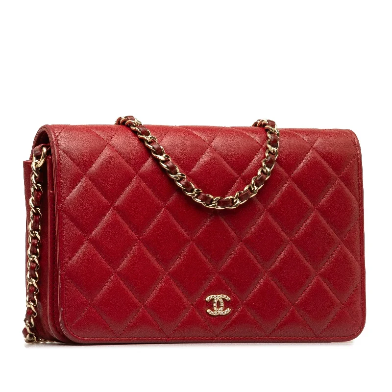 Chanel Classic Flap Bag for Evening PartyCHANEL CC Lambskin Pearl Wallet On Chain Crossbody Bag