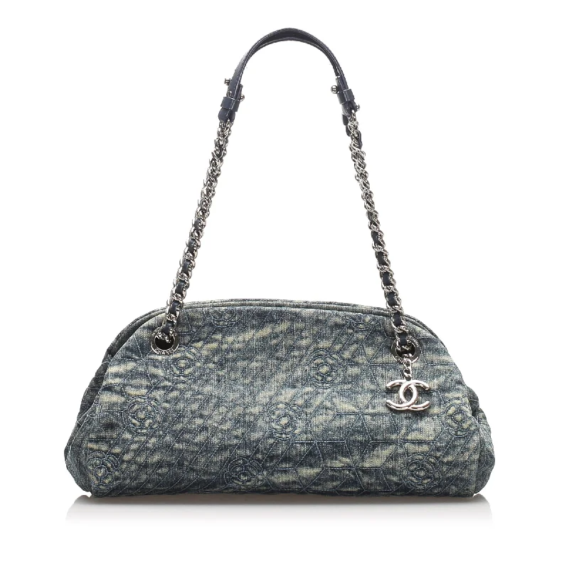 Chanel Lightweight Handbag for Daily ErrandsChanel Camellia Mademoiselle Denim Shoulder Bag Blue