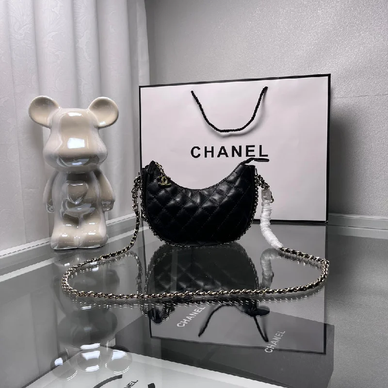 Chanel Black Handbag for Business MeetingsLuxury Bags Chanel  516