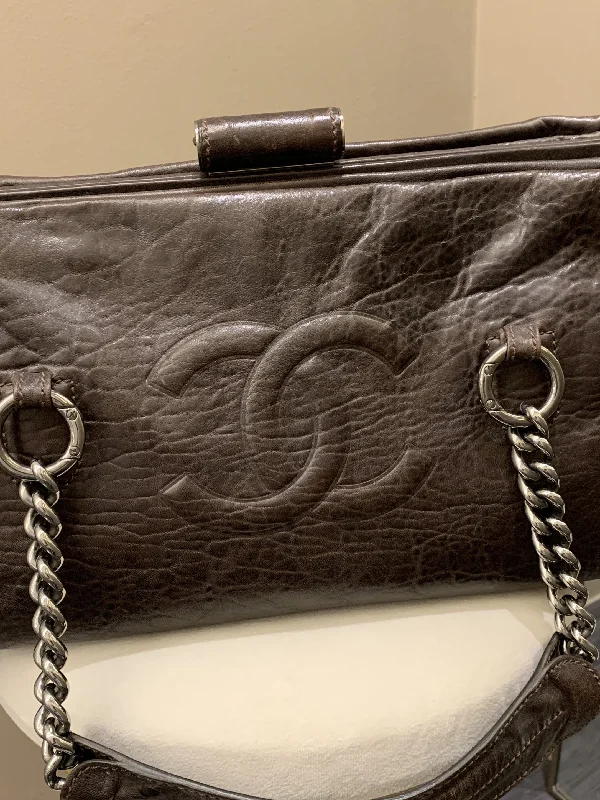 Chanel Designer Handbag with Unique DesignChanel 07A Cc Shopper Tote Marron Fonce Grainy Leather