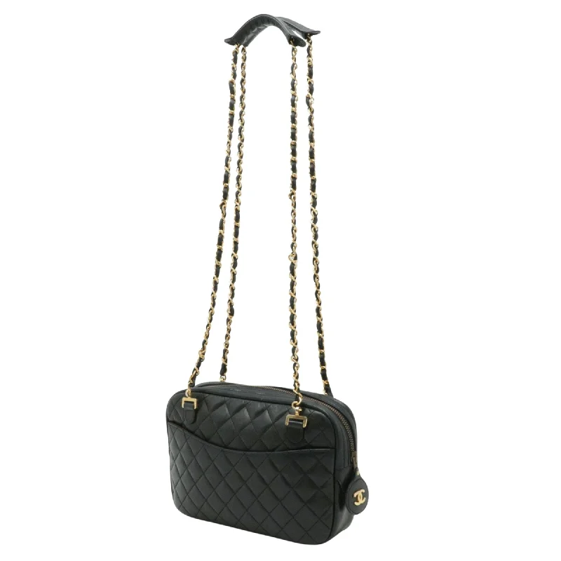 Chanel Lightweight Handbag for Daily ErrandsCHANEL Camera Shoulder Bag