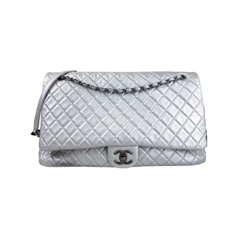 Chanel Designer Handbag with Unique DesignXXL Airline Flap Calfskin Quilted Silver RHW