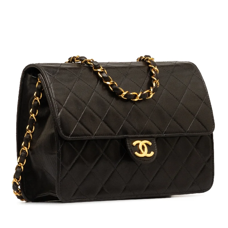 Chanel Medium Tote Bag for Office LadiesCHANEL CC Quilted Lambskin Shoulder Bag