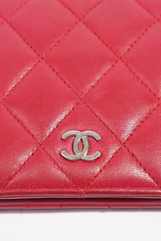 Chanel Vintage Inspired Handbag for Retro LoversChanel Quilted Long Wallet Red Leather