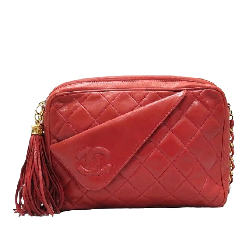 Chanel Designer Handbag with Unique DesignChanel CC Lambskin Leather Crossbody Red