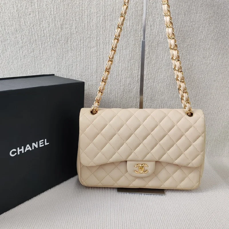 Chanel All - Match Handbag for Versatile StylingChanel CF Classic Flap Bag 4043001