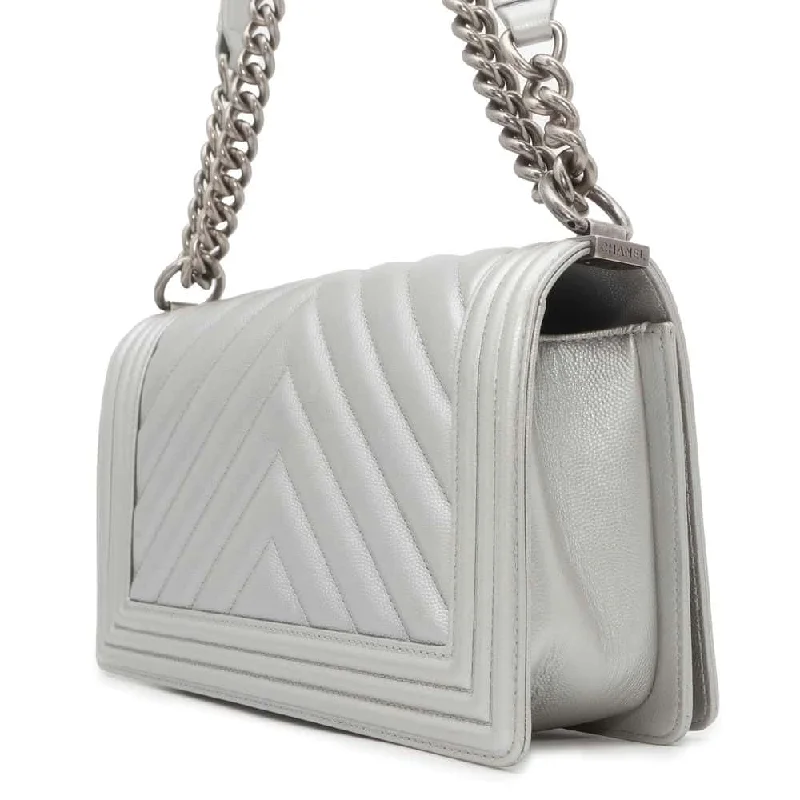 Chanel Lightweight Handbag for Daily ErrandsCHANEL Boy Chanel Chevron ChainShoulder Bag Silver A67086 Caviar Leather Size 25