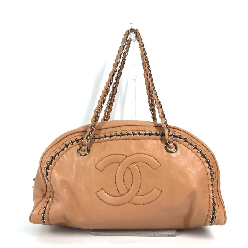 Chanel Vintage Inspired Handbag for Retro LoversChanel Chain Bowling Shoulder bag Chain bag Shoulder Bag Light BrownBased